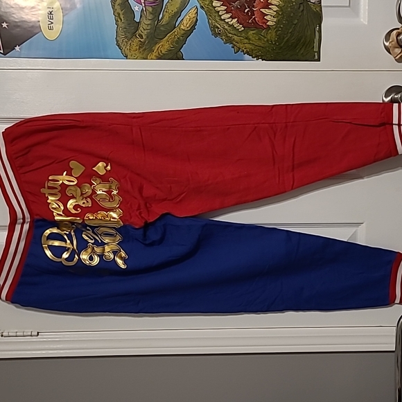 Harley Quinn Sweat Pants - Picture 3 of 5
